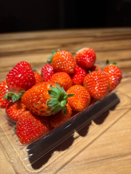 ビジュいいじゃん　長崎県産イチゴ